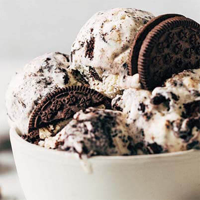 No-Churn Cookies & Cream Ice Cream