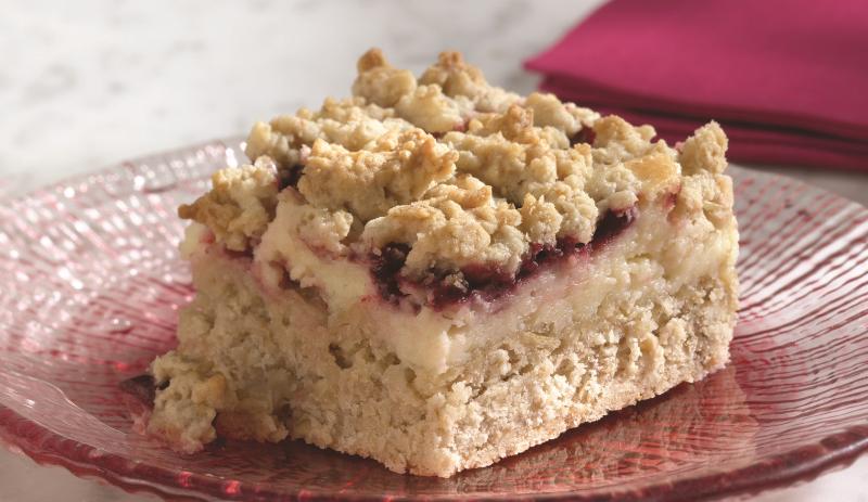 Blackberry Cheesecake Crumb Bars